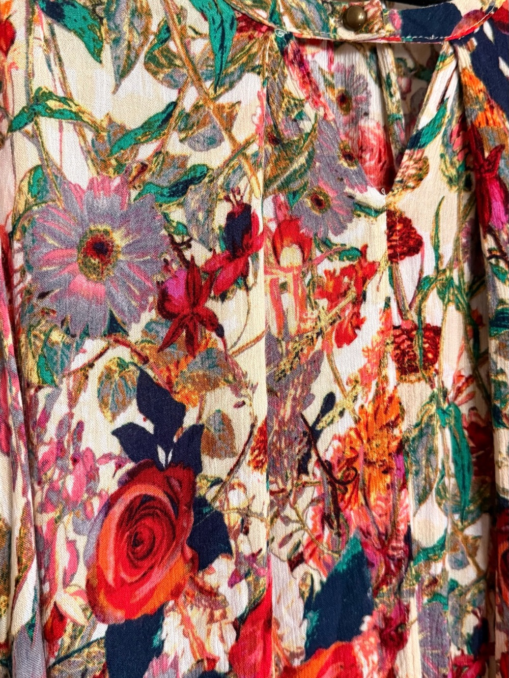 JODIFL Multicolor Floral Tunic with Red Roses - Picture 2 of 8